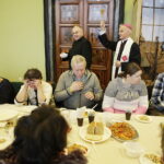 24.12.2017 Kielce. Wigilia dla samotnych, ubogich i bezdomnych w WDK / Jarosław Kubalski / Radio Kielce