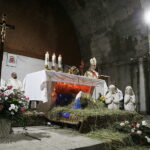 25.12.2017 Kielce. Jan Piotrowski celebrował Pasterkę w budującym się kościele świętej Hiacynty i Franciszka w Kielcach / Jarosław Kubalski / Radio Kielce