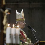 25.12.2017 Kielce. Jan Piotrowski celebrował Pasterkę w budującym się kościele świętej Hiacynty i Franciszka w Kielcach / Jarosław Kubalski / Radio Kielce