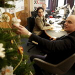 i Barbara Żołądek z wydawnictwa Jedność / Jarosław Kubalski / Radio Kielce