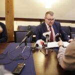 12.12.2017 Tokarnia. Park Etnograficzny. Konferencja na temat planów muzeum na rok 2018. Dyrektor Mateusz Masny / Jarosław Kubalski / Radio Kielce