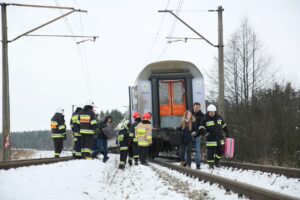 Rudki. Zderzenie pociągu z samochodem osobowym / Marzena Mąkosa / Radio Kielce