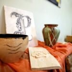 Mikołajkowa Giełda Prac w Zespole Państwowych Szkół Plastycznych / Marzena Mąkosa / Radio Kielce