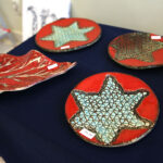 Mikołajkowa Giełda Prac w Zespole Państwowych Szkół Plastycznych / Marzena Mąkosa / Radio Kielce