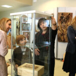 Mikołajkowa Giełda Prac w Zespole Państwowych Szkół Plastycznych / Marzena Mąkosa / Radio Kielce