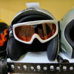 Sprzęt zimowy. Giełda sprzętu zimowego. / Marzena Mąkosa / Radio Kielce