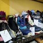 Sprzęt zimowy. Giełda sprzętu zimowego. / Marzena Mąkosa / Radio Kielce