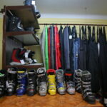 Sprzęt zimowy. Giełda sprzętu zimowego. / Marzena Mąkosa / Radio Kielce