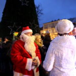 Choinka na Rynku kieleckim / Marzena Mąkosa / Radio Kielce