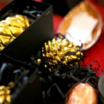 Malowanie bombek w Radio Kielce / Marzena Mąkosa / Radio Kielce