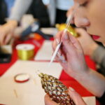 Malowanie bombek w Radio Kielce / Marzena Mąkosa / Radio Kielce