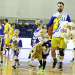 Dziki Mecz w Hali Legionów / Marzena Mąkosa / Radio Kielce