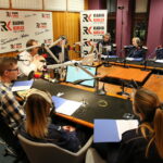 "Choinka pod choinkę" w Radio Kielce. Finał licytacji drzewka Radia Kielce / Marzena Mąkosa / Radio Kielce