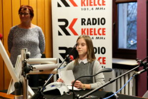 Choinka pod choinkę / Marzena Mąkosa / Radio Kielce