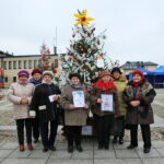 Konkurs "Najładniej udekorowana choinka" w ramach akcji: "Ożywiamy daleszycki rynek" / Marzena Mąkosa / Radio Kielce