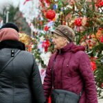Konkurs "Najładniej udekorowana choinka" w ramach akcji: "Ożywiamy daleszycki rynek" / Marzena Mąkosa / Radio Kielce