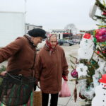 Konkurs "Najładniej udekorowana choinka" w ramach akcji: "Ożywiamy daleszycki rynek" / Marzena Mąkosa / Radio Kielce