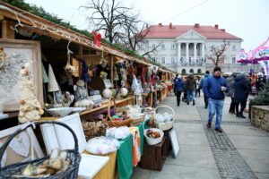 Jarmark na kieleckim Rynku / Marzena Mąkosa / Radio Kielce