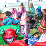 Jarmark Świąteczny na kieleckim Rynku / Marzena Mąkosa / Radio Kielce