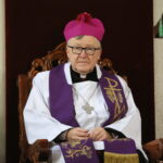 Betlejemskie Światło Pokoju. Biskup Andrzej Kaleta / Marzena Mąkosa / Radio Kielce