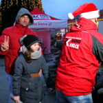 Akcja choinki dla słuchaczy na Rynku w Kielcach / Marzena Mąkosa / Radio Kielce