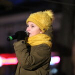 Akcja choinki dla słuchaczy na Rynku w Kielcach / Marzena Mąkosa / Radio Kielce