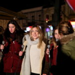 Akcja choinki dla słuchaczy na Rynku w Kielcach / Marzena Mąkosa / Radio Kielce