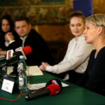 Konferencja dotycząca projektu "Pałac w Muzeum, Muzeum w Pałacu". Na zdjęciu: Urszula Kinder - rzecznik prasowy, dr hab. Robert Kotowski - dyrektor Muzeum Narodowego w Kielcach, Agnieszka Masny - koordynator projektu i Magdalena Klamka - zastępca dyrektora ds. administracyjnych / Marzena Mąkosa / Radio Kielce