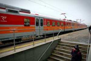 Prezentacja pociągu EZT po gruntownej modernizacji. / Marzena Mąkosa / Radio Kielce