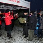 Radio Kielce rozdaje choinki na święta / Marzena Mąkosa / Radio Kielce