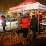 Radio Kielce rozdaje choinki na święta / Marzena Mąkosa / Radio Kielce