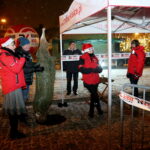 Radio Kielce rozdaje choinki na święta / Marzena Mąkosa / Radio Kielce