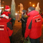 Radio Kielce rozdaje choinki na święta / Marzena Mąkosa / Radio Kielce