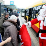 Świąteczny autobus w Kielcach / Marzena Mąkosa / Radio Kielce
