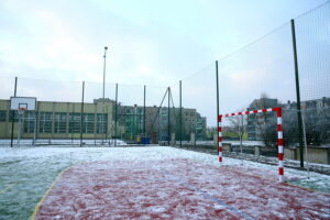 Kompleks boisk przy Szkole Podstawowej nr 34 w Kielcach / Marzena Mąkosa / Radio Kielce