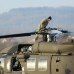 Śmigłowce Black Hawk odlatują z Masłowa / Marzena Mąkosa / Radio Kielce