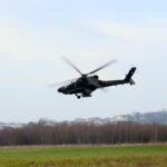 Śmigłowce Black Hawk odlatują z Masłowa / Marzena Mąkosa / Radio Kielce