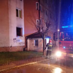 Pożar w budynku wielorodzinnym w Starachowicach przy ulicy Pustowójtówny / Marcin Nyga / PSP Starachowice