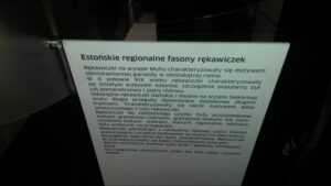 Ekspozycja "Kolory zimy: rękawiczki estońskie" w Muzeum Dialogu Kultur / Katarzyna Prędotka / Radio Kielce