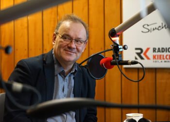 Artur Jaroń, dyrektor Państwowej Szkoły Muzycznej w Kielcach / Robert Felczak / Radio Kielce