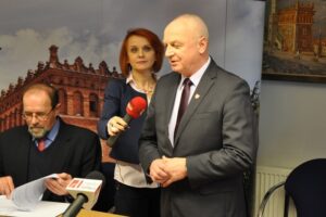 Podpisanie preumowy na rewitalizację Sandomierza / Grażyna Szlęzak-Wójcik / Radio Kielce