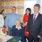 Setne urodziny Marianny Chorab ze Mściowa w gminie Dwikozy / Grażyna Szlęzak - Wójcik / Radio Kielce