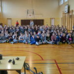 Saperzy z Centrum Przygotowań do Misji Zagranicznych na Bukówce prowadzili zajęcia w Szkole Podstawowej nr 34 w Kielcach / Marcin Różyc / Radio Kielce