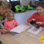 W Dziurowie i Podszynie otwarto świetlice środowiskowe / Grażyna Szlęzak-Wójcik / Radio Kielce