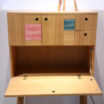 Ekspozycja „RETROspekcje”. Magdalena Jasińska Wood&Paper sekretarzyk kolekcja „Link” / Instytut Dizajnu