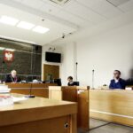 Rozprawa mężczyzn oskarżonych o oblanie pomnika w Rząbcu czerwoną farbą / Jarosław Kubalski / Radio Kielce