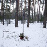 Pomnik oraz krzyż w Rząbcu w gminie Włoszczowa / Jarosław Kubalski / Radio Kielce