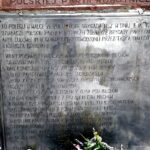 Pomnik oraz krzyż w Rząbcu w gminie Włoszczowa / Jarosław Kubalski / Radio Kielce