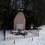 Pomnik oraz krzyż w Rząbcu w gminie Włoszczowa / Jarosław Kubalski / Radio Kielce