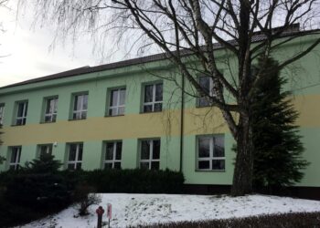 Sandomierz. Wyremontowany budynek Ośrodka Doradztwa Rolniczego / Grażyna Szlęzak - Wójcik / Radio Kielce